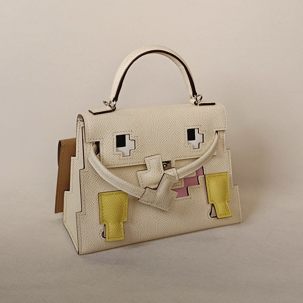 Hermès Kelly Doll in White