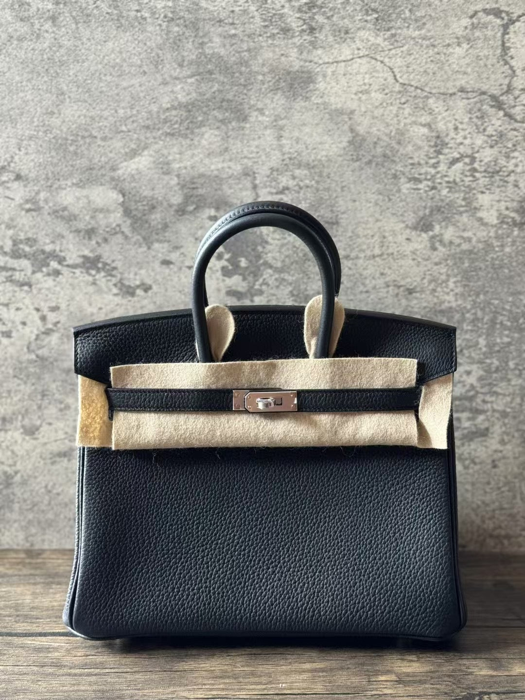 Hermès Birkin 25 in Black Togo with Palladium Hardware